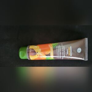 Yves rocher apricot scrub 150ml $21 Cnd
